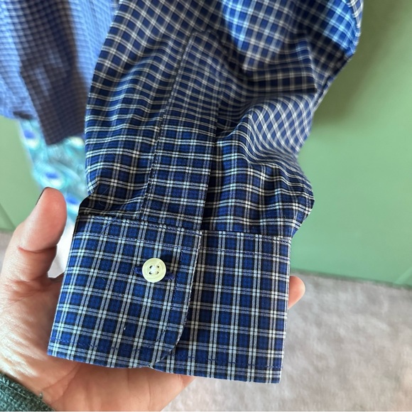 ๐๏ธ Blue and White Regent Fit 15-32 Button Down Dress Shirt - Picture 5 of 6